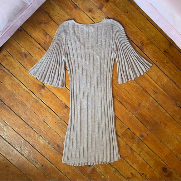 Luxe Gold Metallic V Neck Ribbed-Knit Tunic Dress - Picture 3 of 6